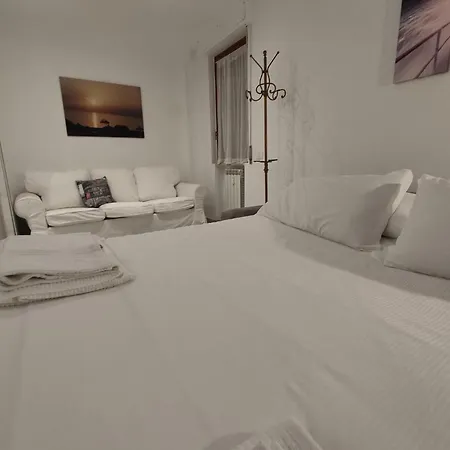 Italianway - Corso Cavallotti 223 *