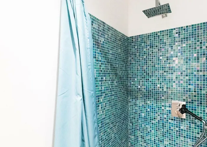 Italianway - Corso Cavallotti 223 * Санремо